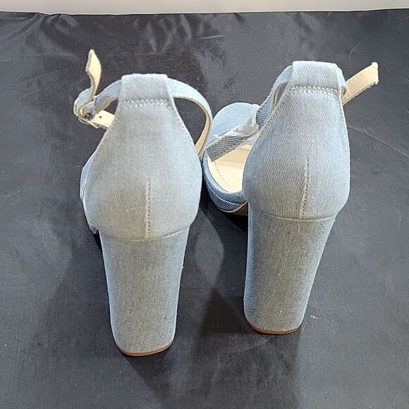 BRAND NEW WILD DIVA LOUNGS BLOCK HIGH HEEL STILETTOS SANDAL - Picture 7 of 15